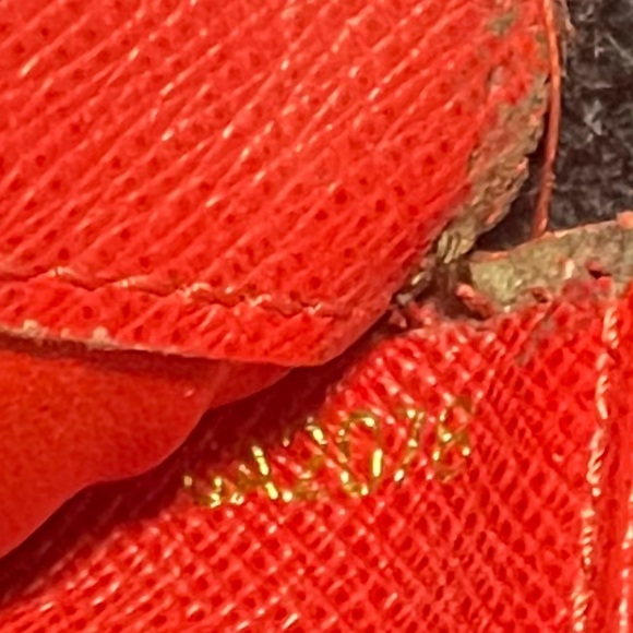 Louis Vuitton Insolite Wallet - Picture 12 of 13